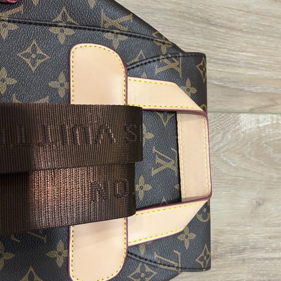 Louis Vuitton Replication Montsouris GM full sized Backpack - Picture 7 of 9